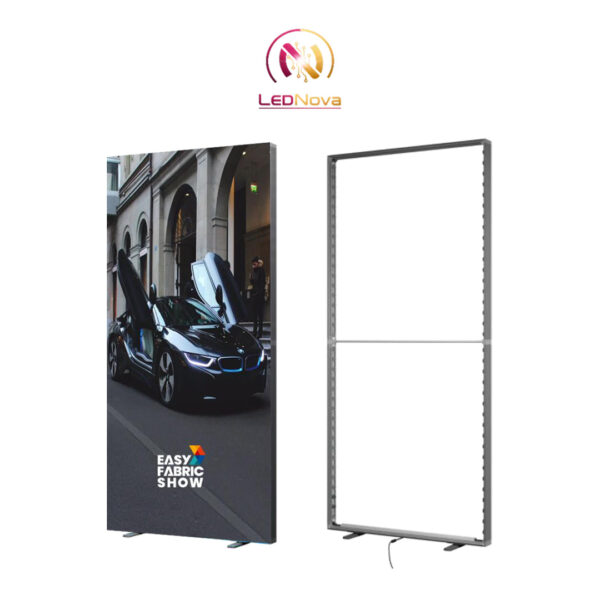 Sistem casetă luminoasă cu două fețe EFS-65 Light Box System cu structură metalică și panou publicitar cu mașină sport